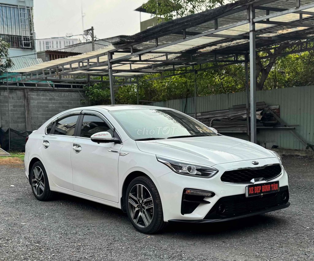 Kia Cerato 2021 2.0 AT PREMIUM - 28000 km. Mua bán Ô tô tại Quận Bình Tân Tp Hồ Chí Minh được đăng bởi Lê Hoàng Hải hình 2