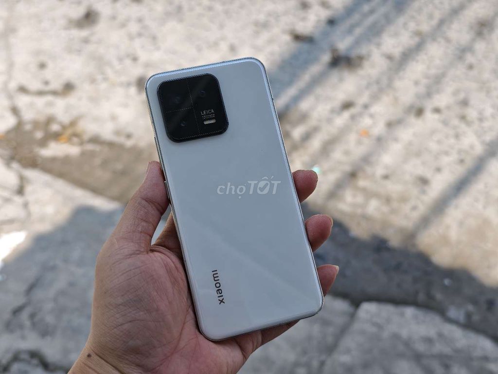 Xiaomi 13 256GB Trắng. Mua bán Điện thoại tại Quận Ninh Kiều Cần Thơ được đăng bởi Lê Khang hình 1