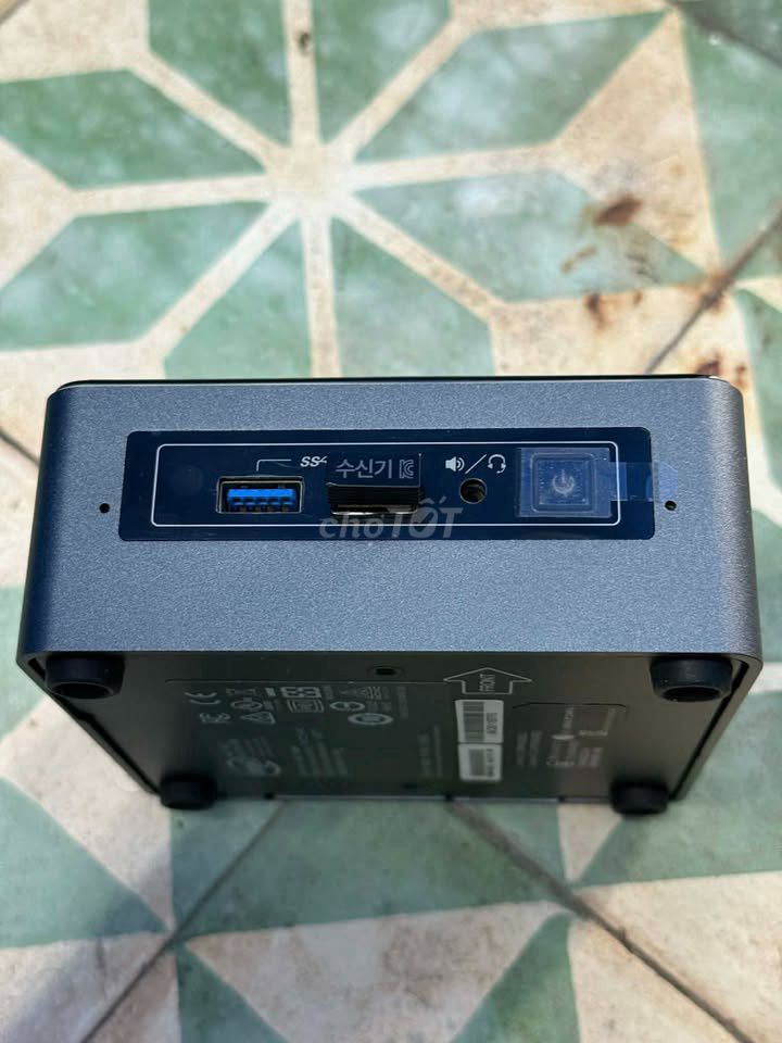 Mini PC Intel NUC i3 7100U 8GB/128GB Đen. Mua bán Máy tính để bàn tại Quận 4 Tp Hồ Chí Minh được đăng bởi LomComStore hình 1