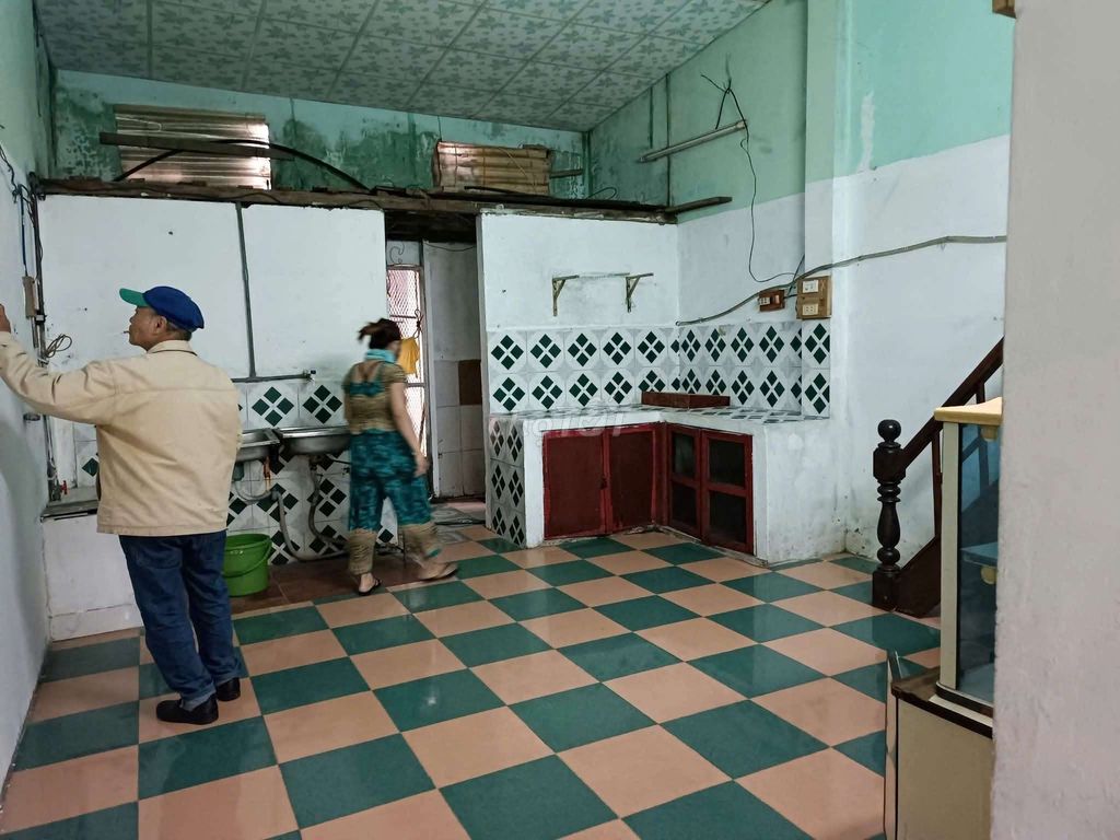 Просторный дом с 2 спальнями и антресолью на Trịnh Hoài Đức — фото 7