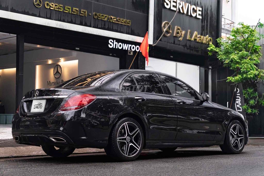 LONG ANH AUTO về Mercedes C300 AMG model 2019. Mua bán Ô tô tại Quận 7 Tp Hồ Chí Minh được đăng bởi LongAnh AuTo  hình 16