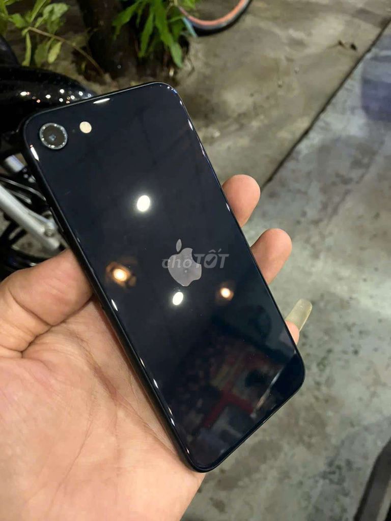 Apple iPhone SE3 64GB Xanh Đen Zin. Mua bán Điện thoại tại Huyện Hóc Môn Tp Hồ Chí Minh được đăng bởi HoaVôKhuyết hình 1