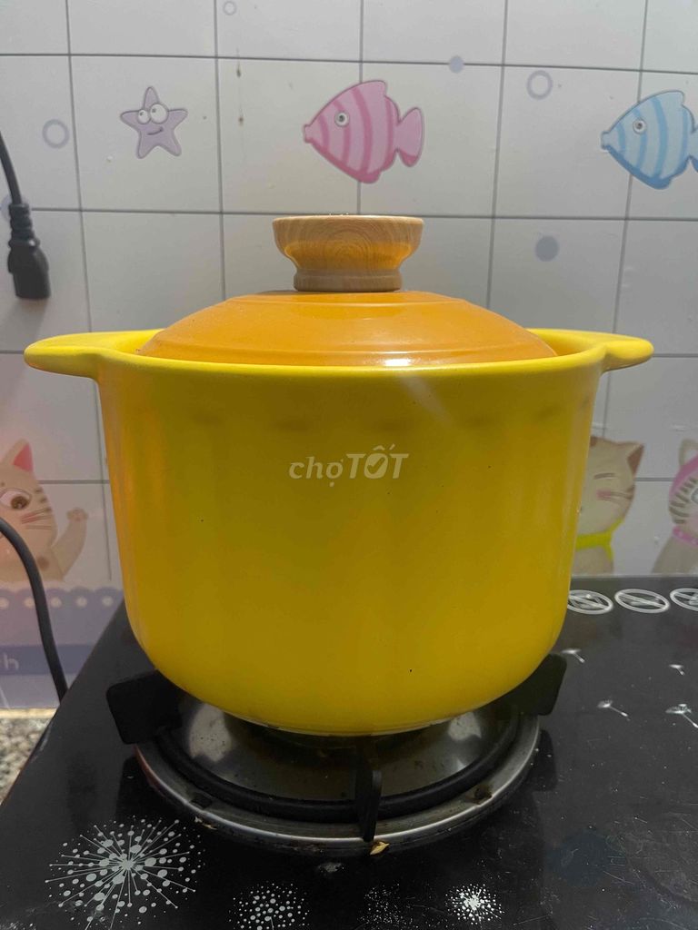 Nồi sứ 4.2L Vàng. Mua bán Dụng cụ nhà bếp tại Quận 12 Tp Hồ Chí Minh được đăng bởi Trang Pháp hình 1
