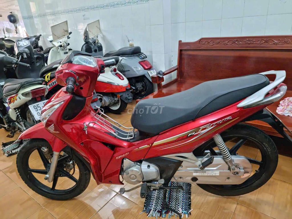 Honda Future 125 Fi Đỏ. Mua bán Xe máy tại Quận Ninh Kiều Cần Thơ được đăng bởi CHXM Trung Trưc  hình 3