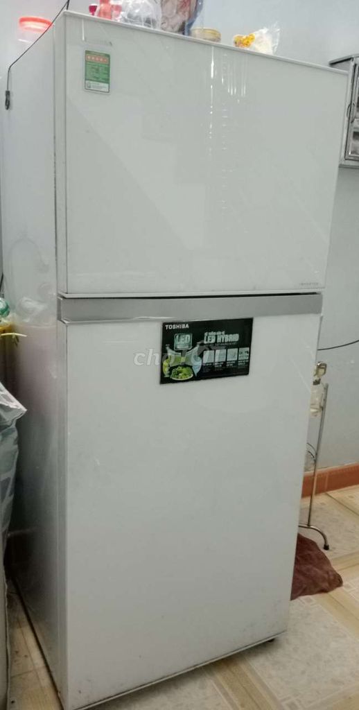 Tủ lạnh Toshiba inverter 350l mặt gương tiết kiệm