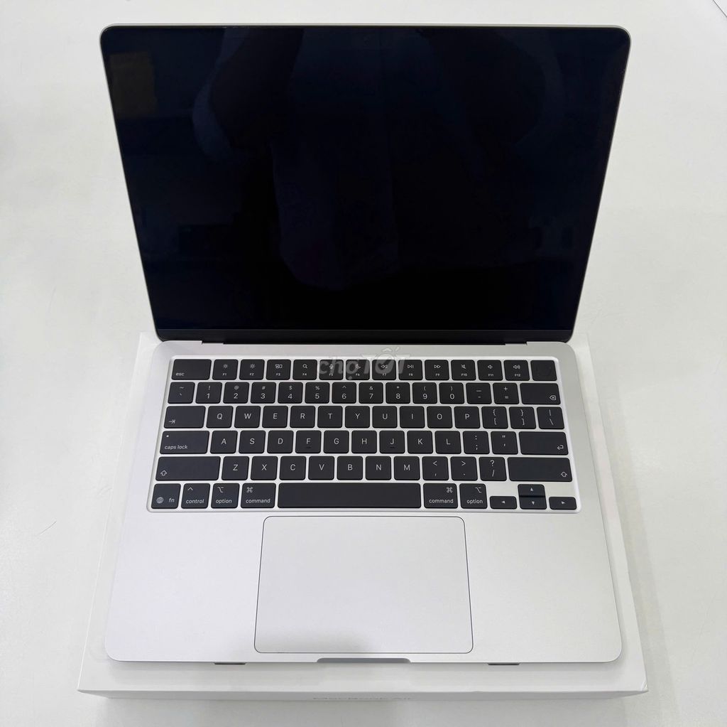Apple MacBook Air M4 16GB/256GB Silver. Mua bán Laptop tại Thành phố Huế Thừa Thiên Huế được đăng bởi T T Center hình 1