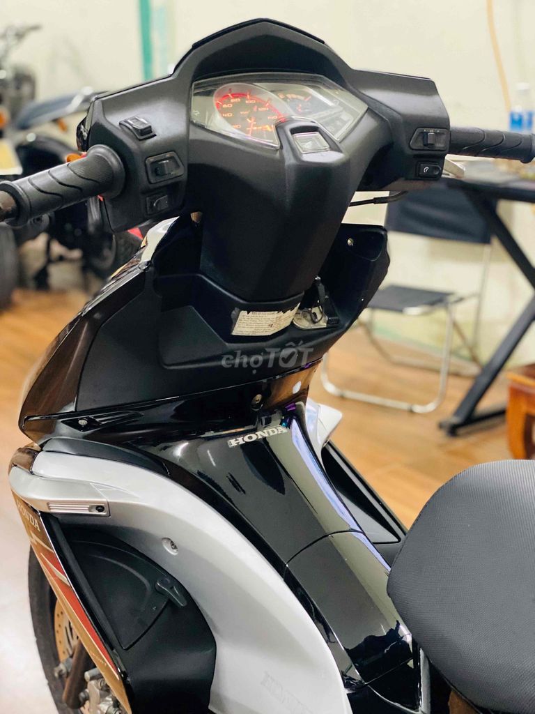 Honda Air Blade 2010 Fi full xăng điện tử. Mua bán Xe máy tại Thành phố Nam Định Nam Định được đăng bởi Trung Đồ Cũ hình 4