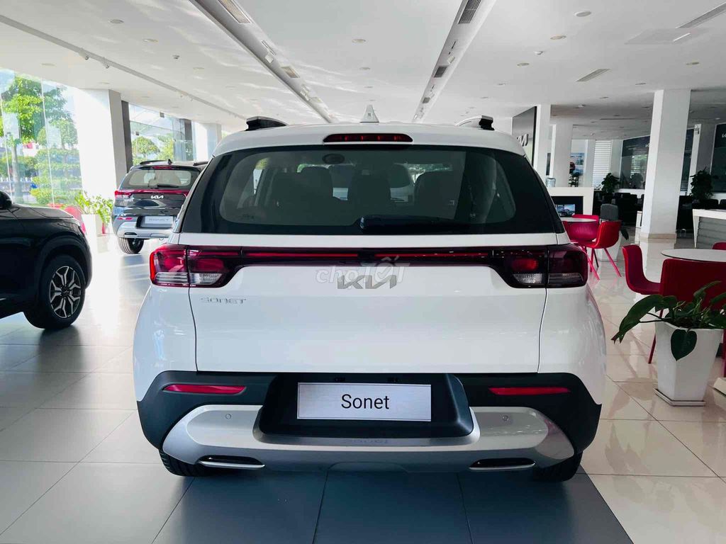 Kia Sonet 2023 Deluxe 1.5 AT - 32000 km. Mua bán Ô tô tại Quận Cầu Giấy Hà Nội được đăng bởi Mạnh Hùng hình 3