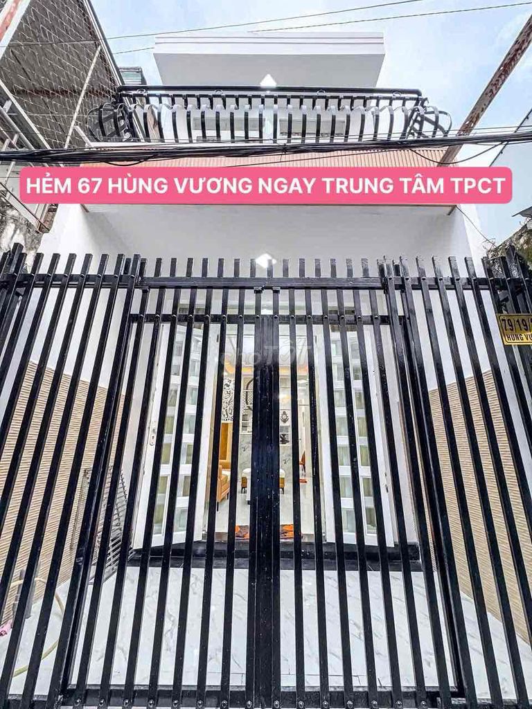 NHÀ LẦU MỚI TUYỆT ĐẸP HÊM 67 HÙNG VƯƠNG