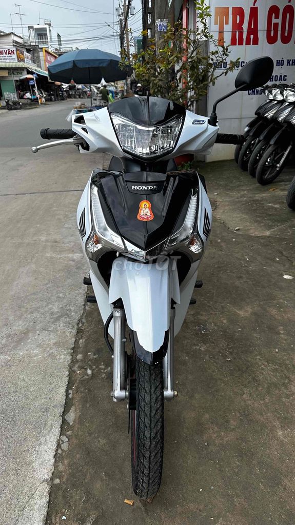 Future fi 2022 trắng đen ( hỗ trợ góp ). Mua bán Xe máy tại Huyện Chợ Mới An Giang được đăng bởi Cửa hàng xe Thiên Phước 2 hình 4