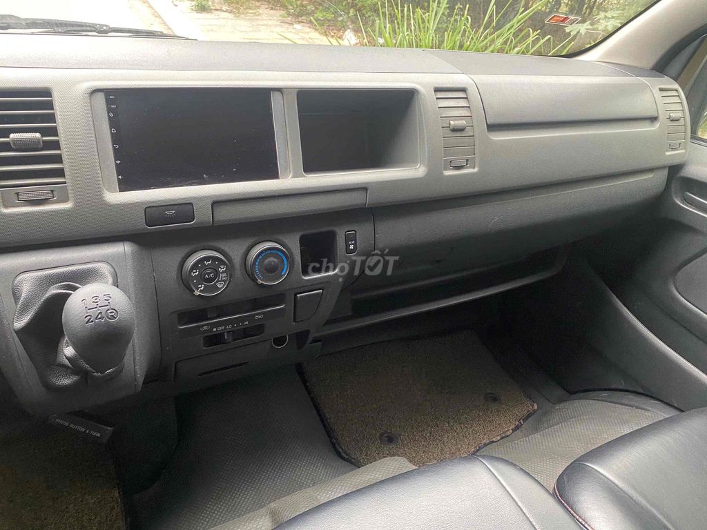 Toyota Hilace Van 2011 940kg 20 vạn Đen. Mua bán Ô tô tại Quận Nam Từ Liêm Hà Nội được đăng bởi Auto Anh Tuấn hình 6