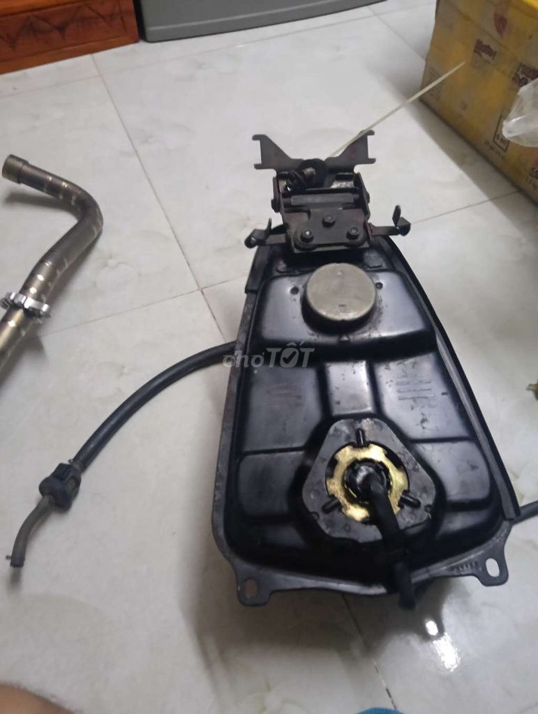 Thùng xăng wave thái 110 đời 99 đẹp sơn zin. Mua bán Phụ tùng xe tại Quận 12 Tp Hồ Chí Minh được đăng bởi hàng theo xe hình 1