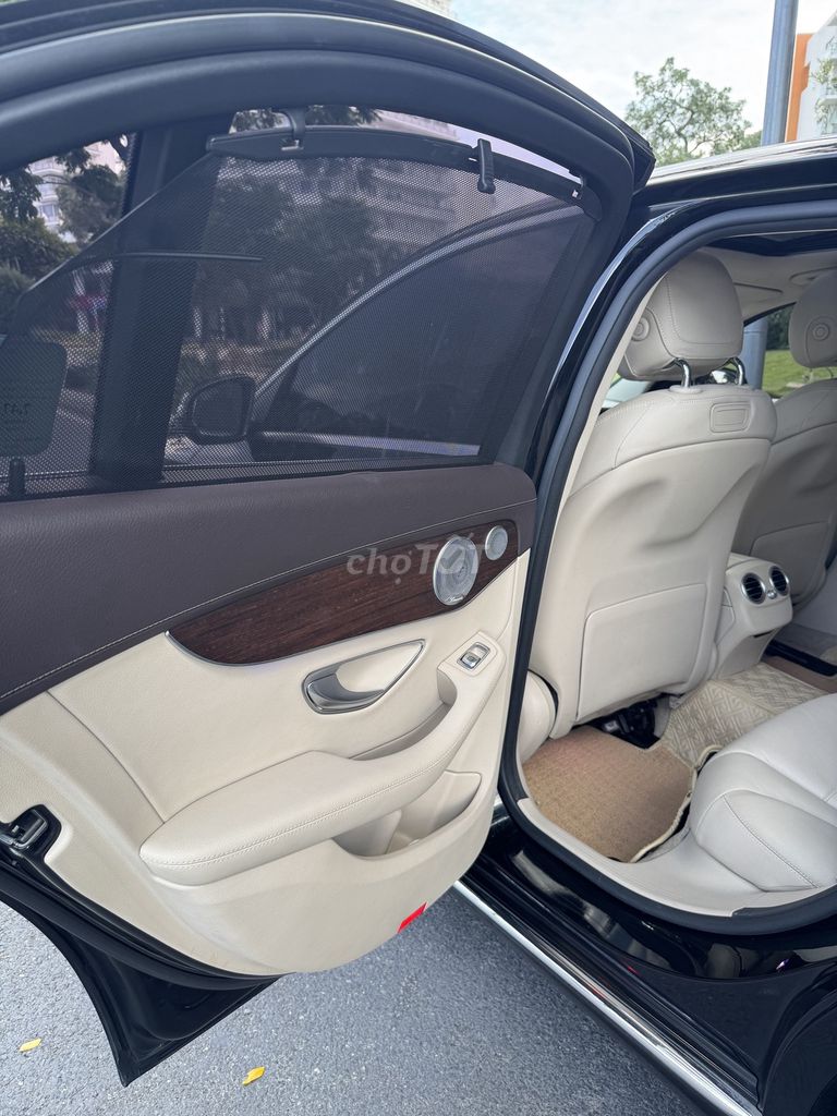 MERCEDES-BENZ C200 EXCLUSIVE 2019. Mua bán Ô tô tại Quận 7 Tp Hồ Chí Minh được đăng bởi Minh Anh hình 7