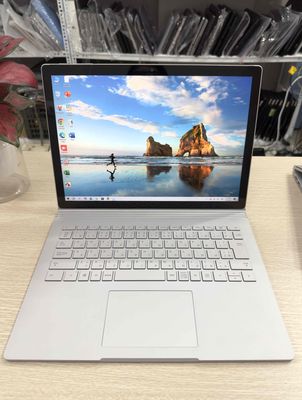 Surface Book 2 i5-8350 Ram 8 SSD 256GB pin 98% đẹp