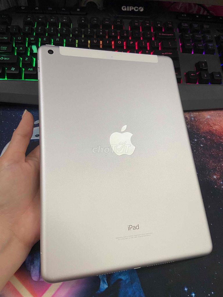 Apple iPad Gen 5 32GB 4G giá rẻ. Mua bán Máy tính bảng tại Quận Hải Châu Đà Nẵng được đăng bởi Thousgiakho hình 1