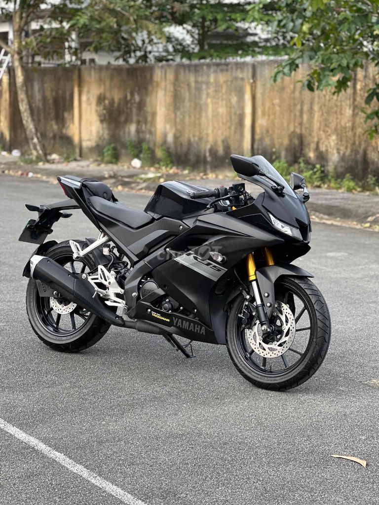 R15 Dk 2022 lướt 9.000km phụ kiện lốp rin theo xe