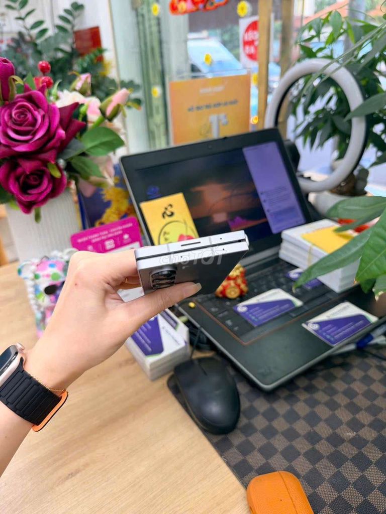 Samsung ZFold 6 5G 256GB Bạc 12GB Like New. Mua bán Điện thoại tại Quận 12 Tp Hồ Chí Minh được đăng bởi Minh phương hình 1