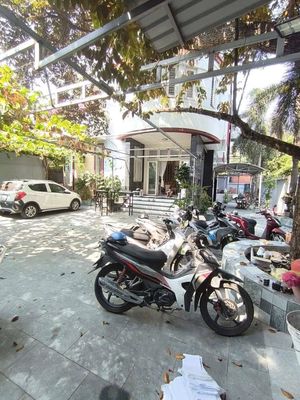 Аренда · 7 комн. · 450 м² · Thành phố Thủ Đức, ул. 0986917554