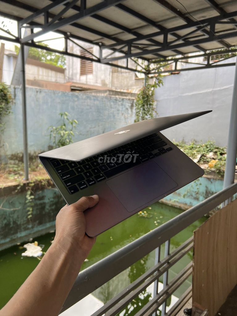 Apple MacBook Pro i7 32GB/512GB Xám. Mua bán Laptop tại Thành phố Buôn Ma Thuột Đắk Lắk được đăng bởi Nguyen Minhman hình 1