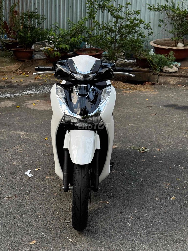 Honda SH 160i cuối 2023 bstp 9 chủ