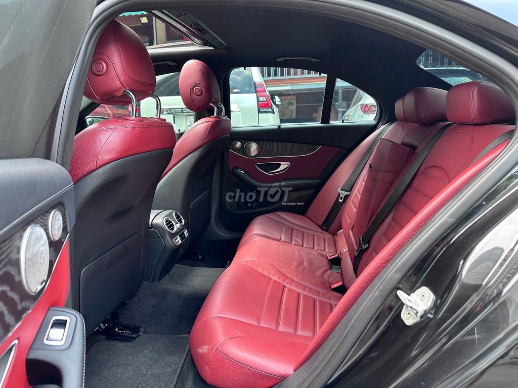 Mercedes Benz C250 AMG 2015 model 2016. Mua bán Ô tô tại Quận Thanh Xuân Hà Nội được đăng bởi Nguyễn Tuấn Hoàng hình 9