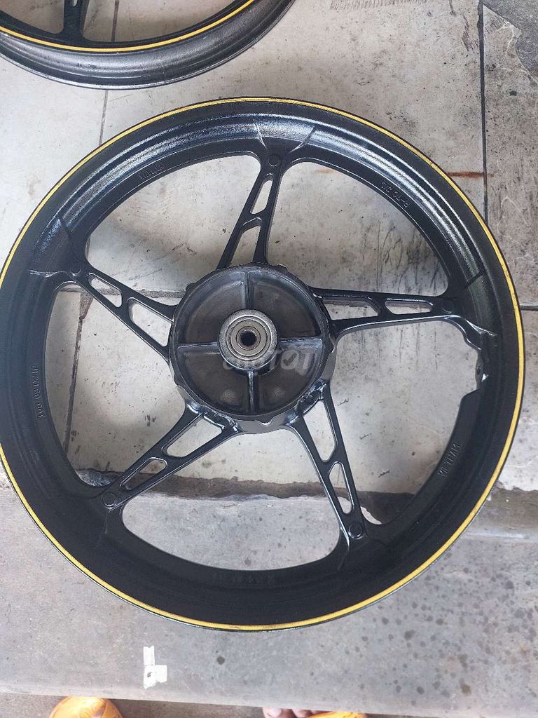 Bán mâm luôn bi rin theo xe còn đẹp ken bao lỗi. Mua bán Phụ tùng xe tại Quận Liên Chiểu Đà Nẵng được đăng bởi anh quoc hình 3