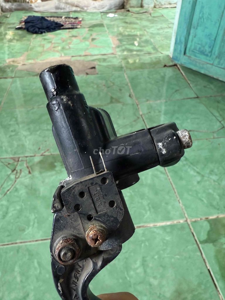 tay dầu và heo dầu jupiter. Mua bán Phụ tùng xe tại Quận Ô Môn Cần Thơ được đăng bởi Nguyễn Phước Vũ hình 1