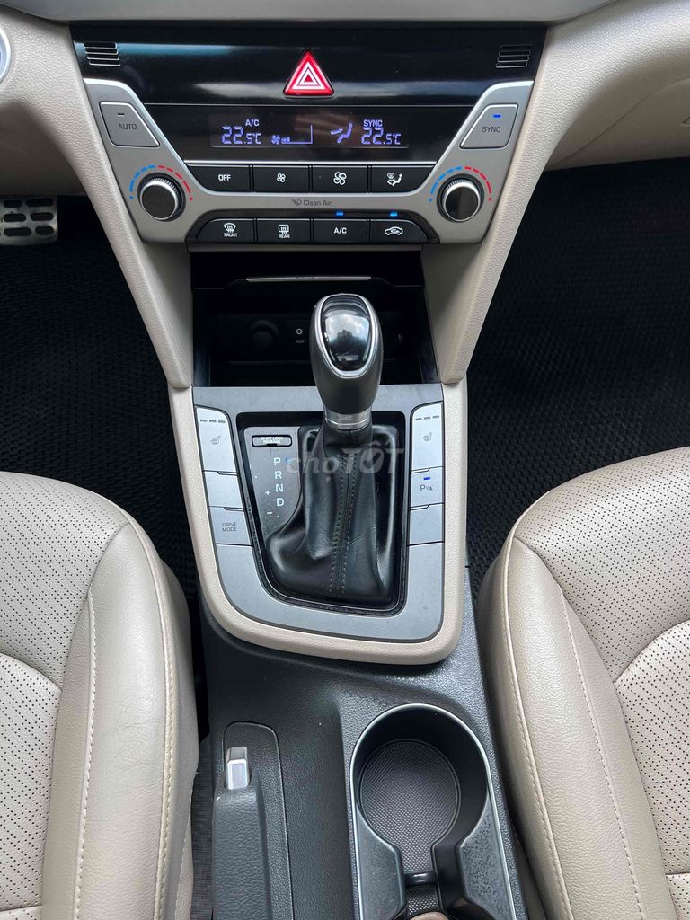 Hyundai Elantra 2019 2.0AT - 70000 km. Mua bán Ô tô tại Quận Thanh Xuân Hà Nội được đăng bởi Vạn Phát Auto hình 13
