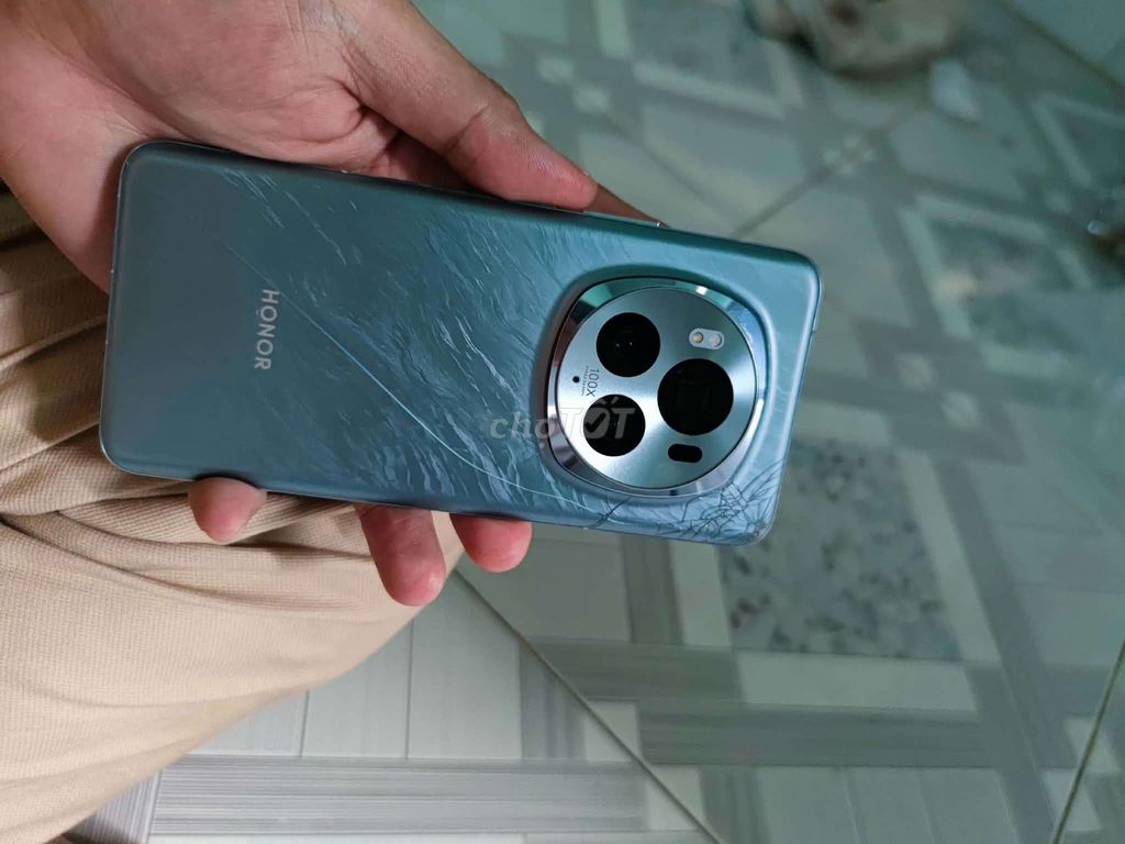 Honor Magic 6 Pro. Mua bán Điện thoại tại Thị xã Bến Cát Bình Dương được đăng bởi Dĩnh hình 1