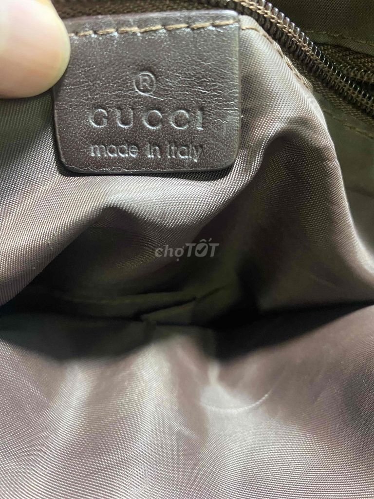 túi Gucci, made in Italy, size 26cm x 28cm