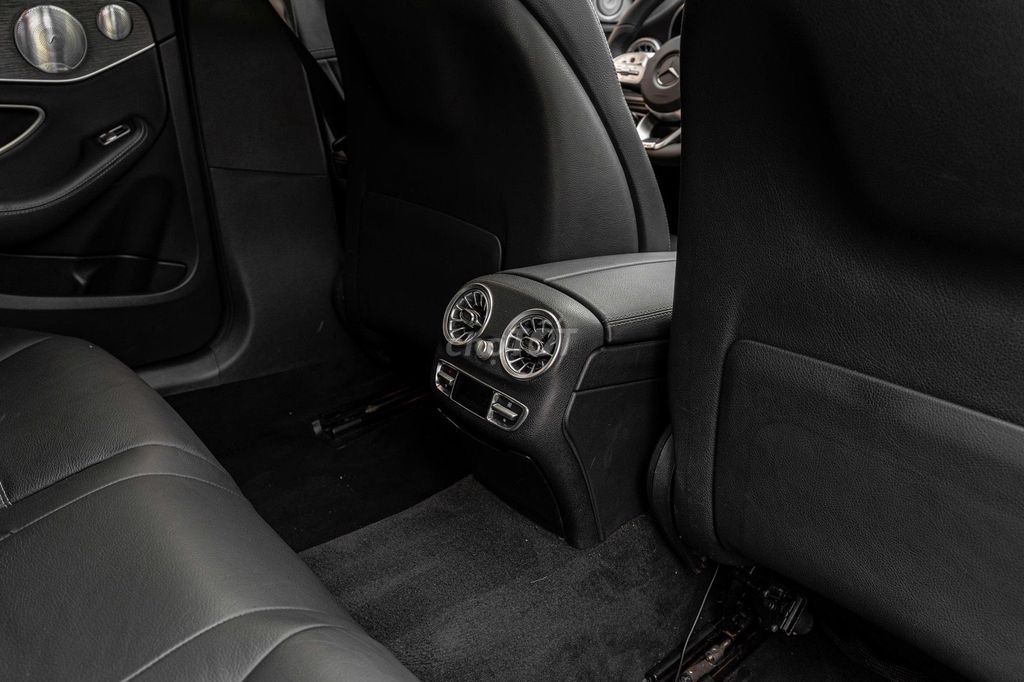 🪷C300 AMG 2019 🪷. Mua bán Ô tô tại Quận 7 Tp Hồ Chí Minh được đăng bởi Minh Anh hình 10