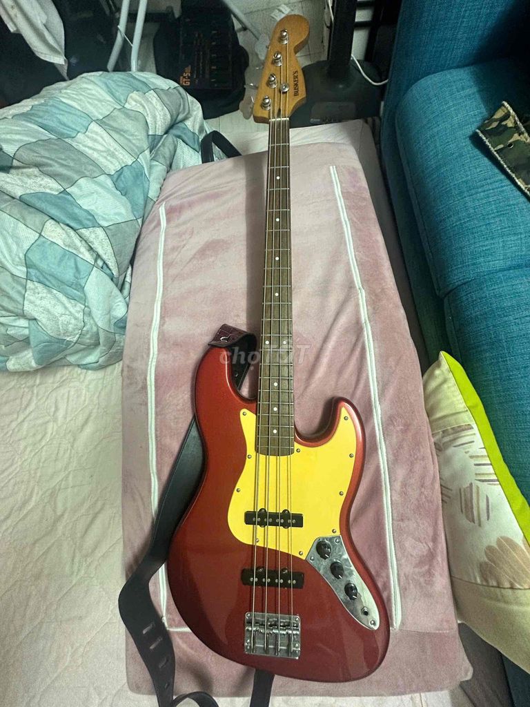 Đàn guitar bass BUSKERS Đỏ Gỗ. Mua bán Nhạc cụ tại Quận Ba Đình Hà Nội được đăng bởi Nguyễn Thành Trung hình 1