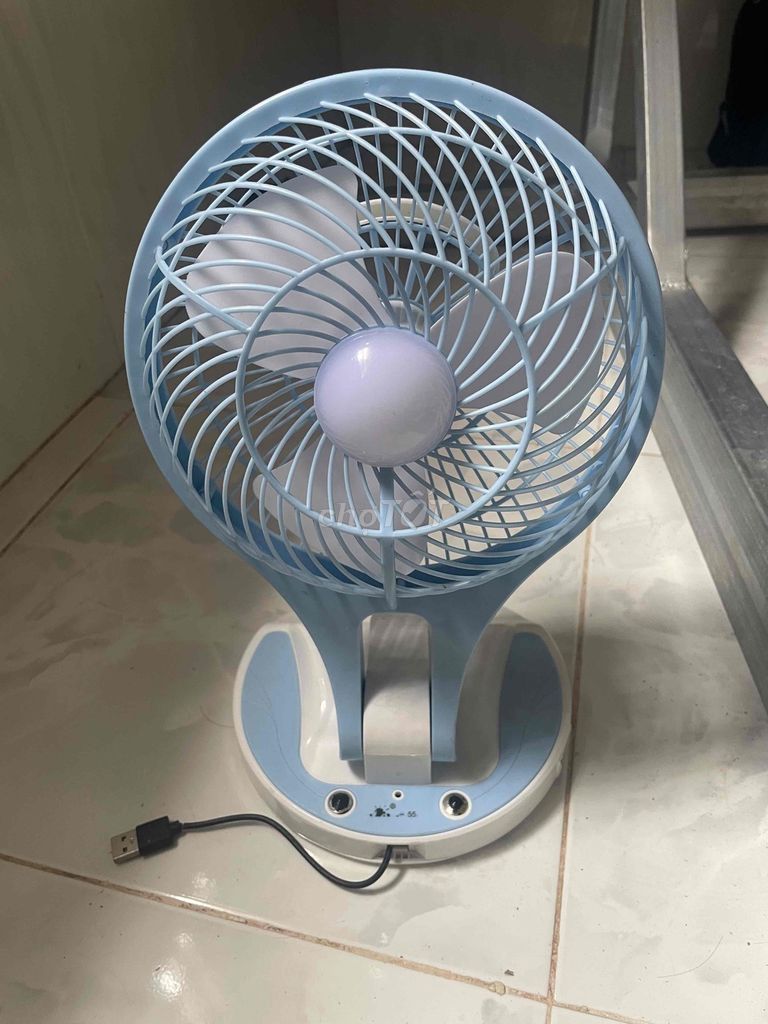 Quạt tích điện mini màu Xanh Trắng. Mua bán Quạt tại Huyện Tân Hiệp Kiên Giang được đăng bởi đệ nhất hình 1