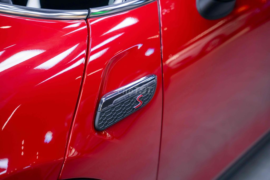 MINI Cooper S 2022 красный, пробег 2.400 км