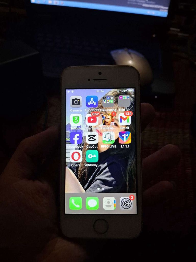 Apple iPhone 5SE 64GB Còn vân tay pin mới. Mua bán Điện thoại tại Huyện Đông Anh Hà Nội được đăng bởi Hữu Kiên Nguyễn hình 1