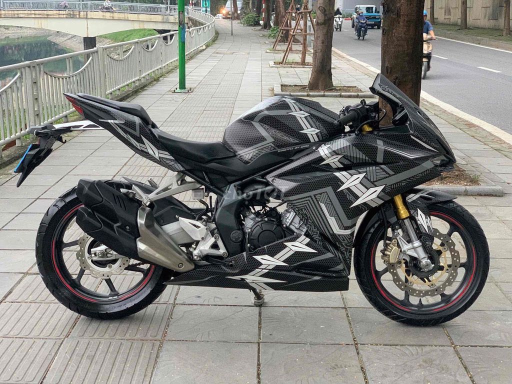 Honda CBR 250RR Nguyên bản, mới leng keng pkl moto. Mua bán Xe máy tại Quận Cầu Giấy Hà Nội được đăng bởi Tong motor xe may hình 5