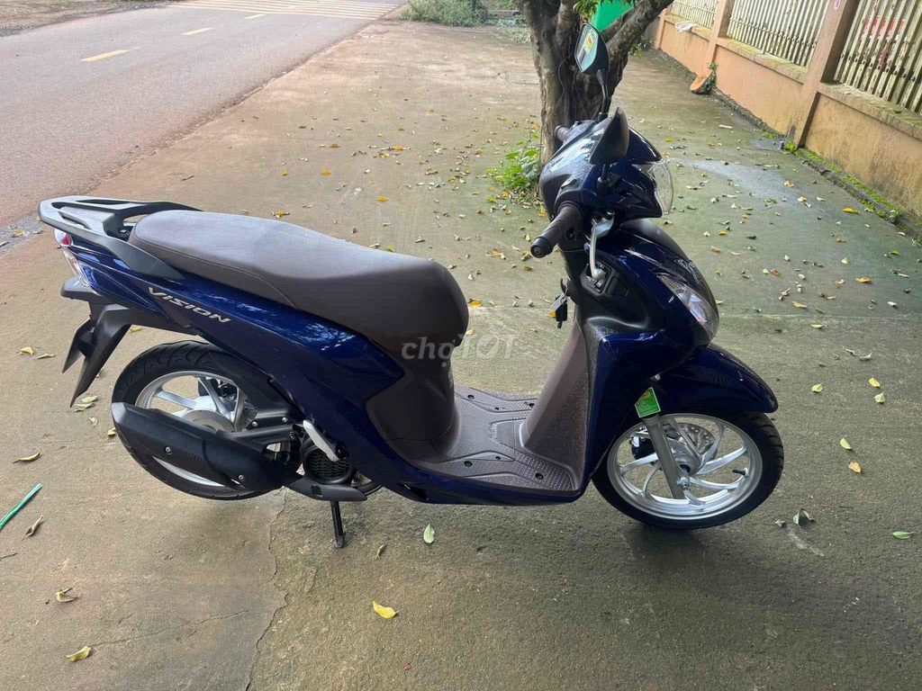 vison 2025 1.700 km mới 99% , giao cccd chủ. Mua bán Xe máy tại Huyện Cẩm Mỹ Đồng Nai được đăng bởi Đặng Quốc Hoàng hình 3