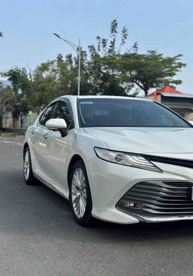 Toyota Camry 2019 2.5Q - 60000 km. Mua bán Ô tô tại Quận 3 Tp Hồ Chí Minh được đăng bởi KHANGDX