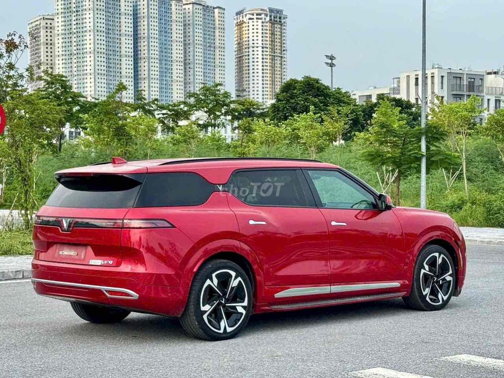 VinFast VF9 7 мест Электро 39 363 км