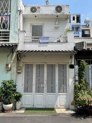 Bán nhà mặt tiền đường Tam Đảo Q10 tặng full nội thất,giá 7tỷ2