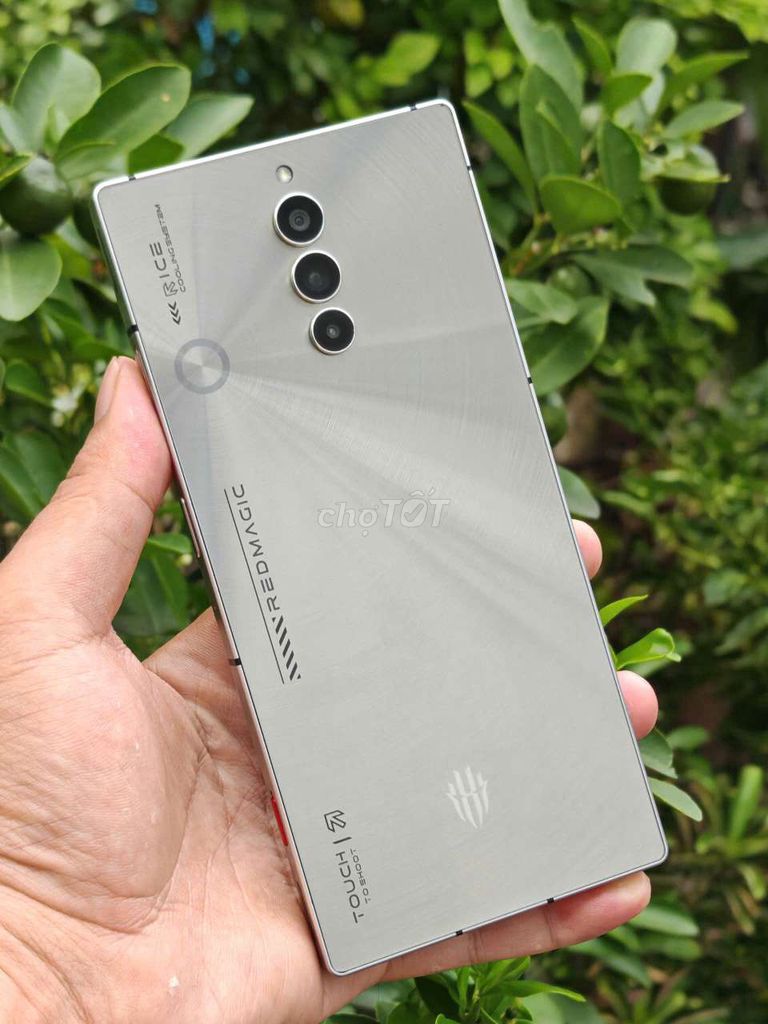 Redmagic 8S Pro 256GB Bạc. Mua bán Điện thoại tại Thành phố Thuận An Bình Dương được đăng bởi Thu Quynh shop hình 1