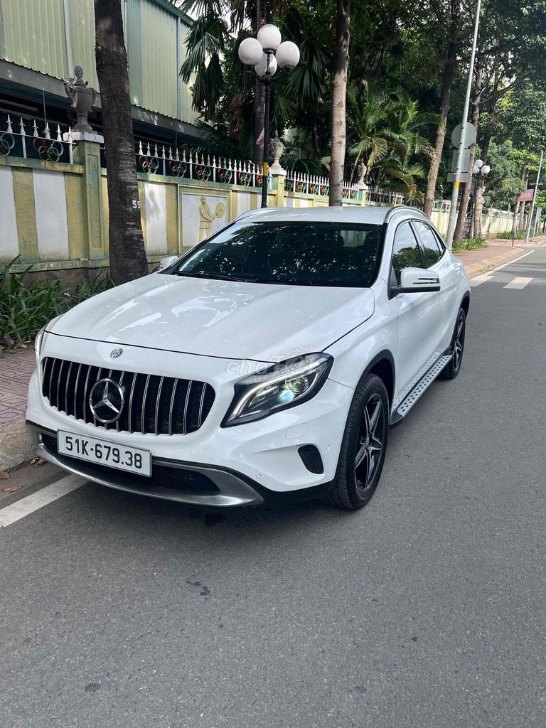 Mercedes Benz GLA Class 2015