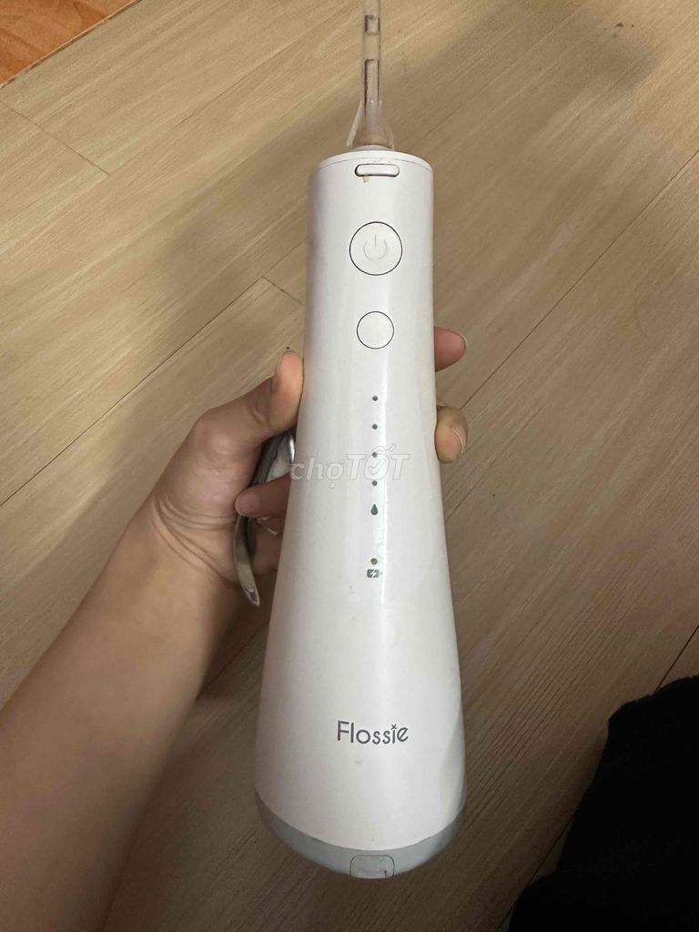 Máy tăm nước Flossie Trắng Đã sử dụng. Mua bán Thiết bị vệ sinh, nhà tắm tại Quận Cầu Giấy Hà Nội được đăng bởi Phạm Tiến Dũng hình 1