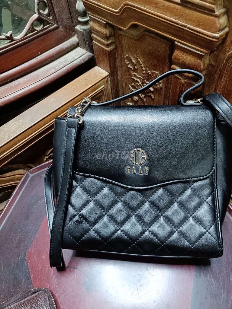 Túi xách Elly Nữ Đen 20.5 x 19 cm. Mua bán Túi xách tại Quận Hoàng Mai Hà Nội được đăng bởi Xtung hình 1