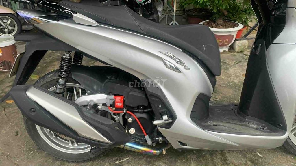 SH350i Bạc 2022. Mua bán Xe máy tại Quận Cẩm Lệ Đà Nẵng được đăng bởi Tan Trung hình 3