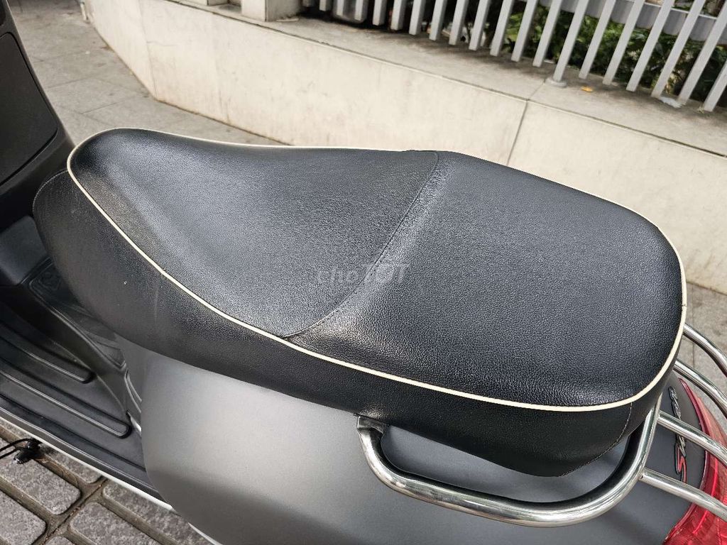 GTS 125 3vie 2014 gin. Mua bán Xe máy tại Quận Ba Đình Hà Nội được đăng bởi Bách hình 4