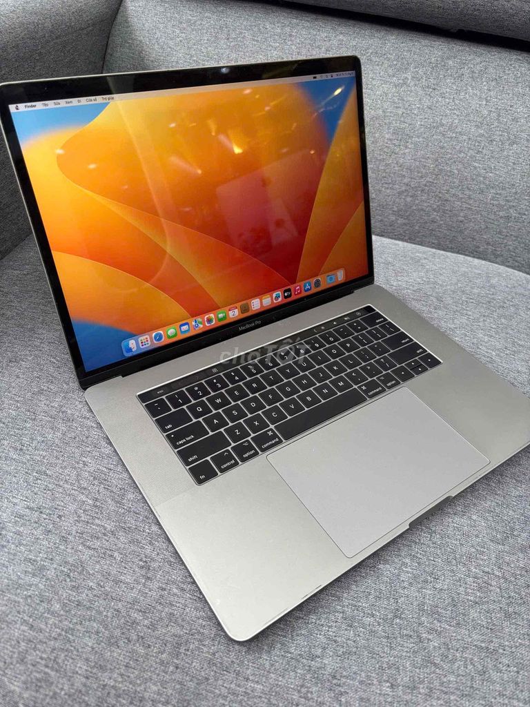Macbook pro 2017 15In I7 16/512GB màn rentina đẹp. Mua bán Laptop tại Quận Ninh Kiều Cần Thơ được đăng bởi Quý Mobile Cần thơ hình 1