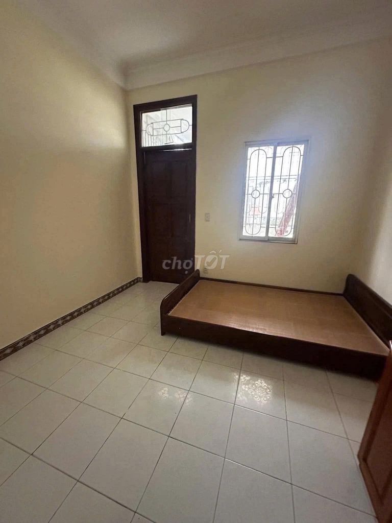 Дом в аренду в Тинь Хао 1, 33 м² x 4 этажа, 3 спальни