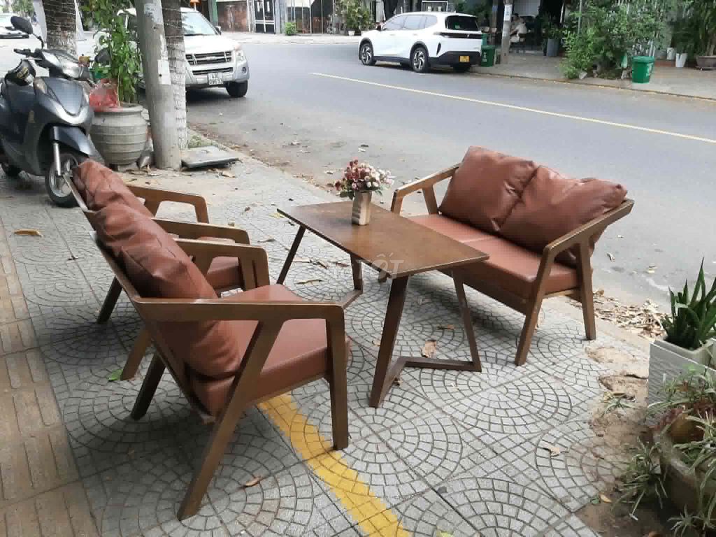 Thanh lý Bộ sofa Gỗ nệm da  còn mới 90%. Mua bán Bàn ghế tại Quận Cẩm Lệ Đà Nẵng được đăng bởi Nguyễn Gia hình 1