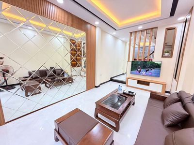 Bán nhà Xuân Phương, ôtô, lô góc, nội thất vip, 50m2, mt 4m, 6.85 tỷ. Mua bán nhà ở tại Quận Nam Từ Liêm Hà Nội được đăng bởi Mai Sương